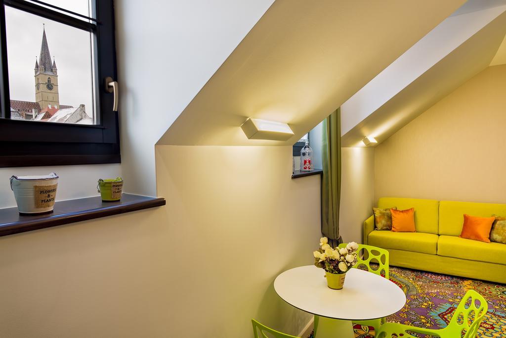 Blumenhaus Sibiu Aparthotel Luaran gambar