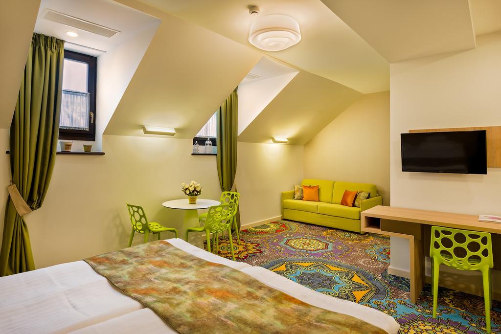 Blumenhaus Sibiu Aparthotel Luaran gambar