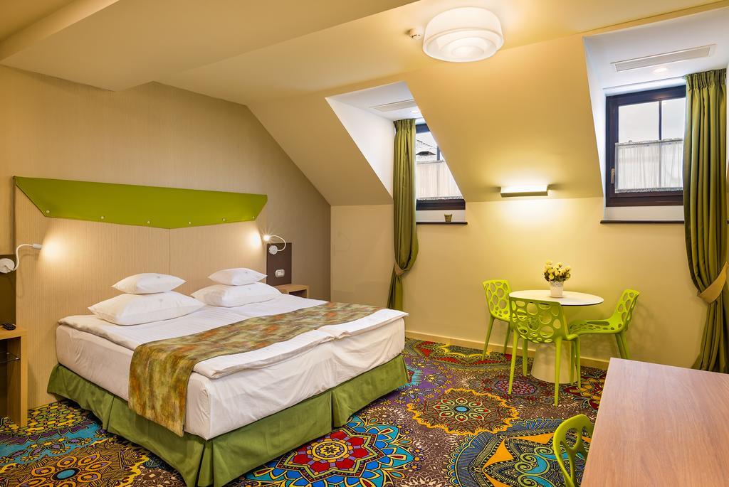 Blumenhaus Sibiu Aparthotel Luaran gambar