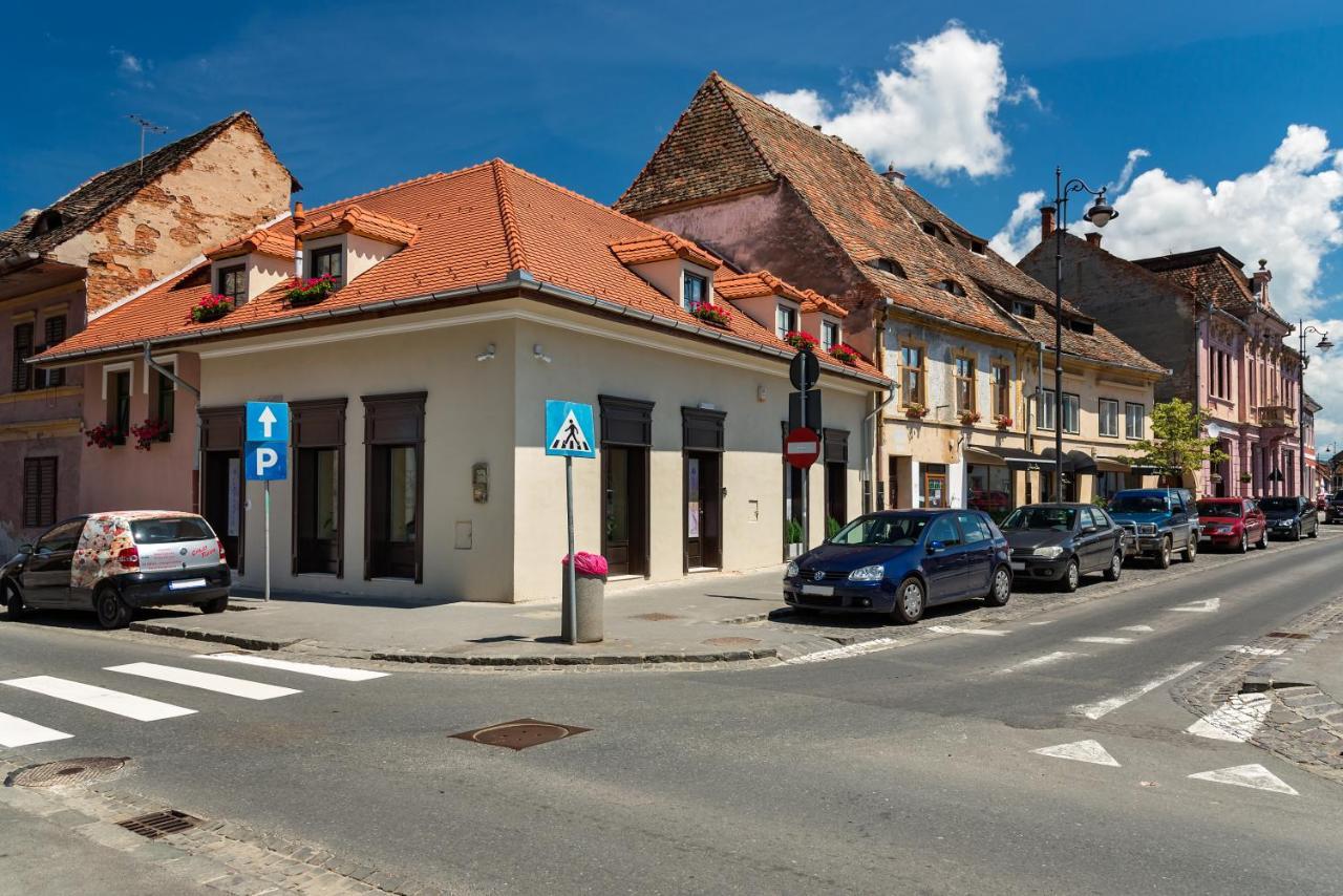 Blumenhaus Sibiu Aparthotel Luaran gambar