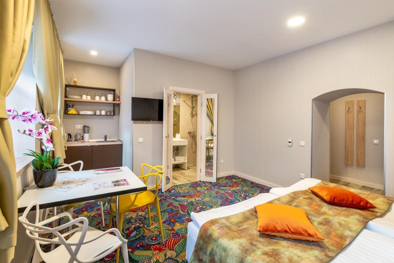 Blumenhaus Sibiu Aparthotel Luaran gambar